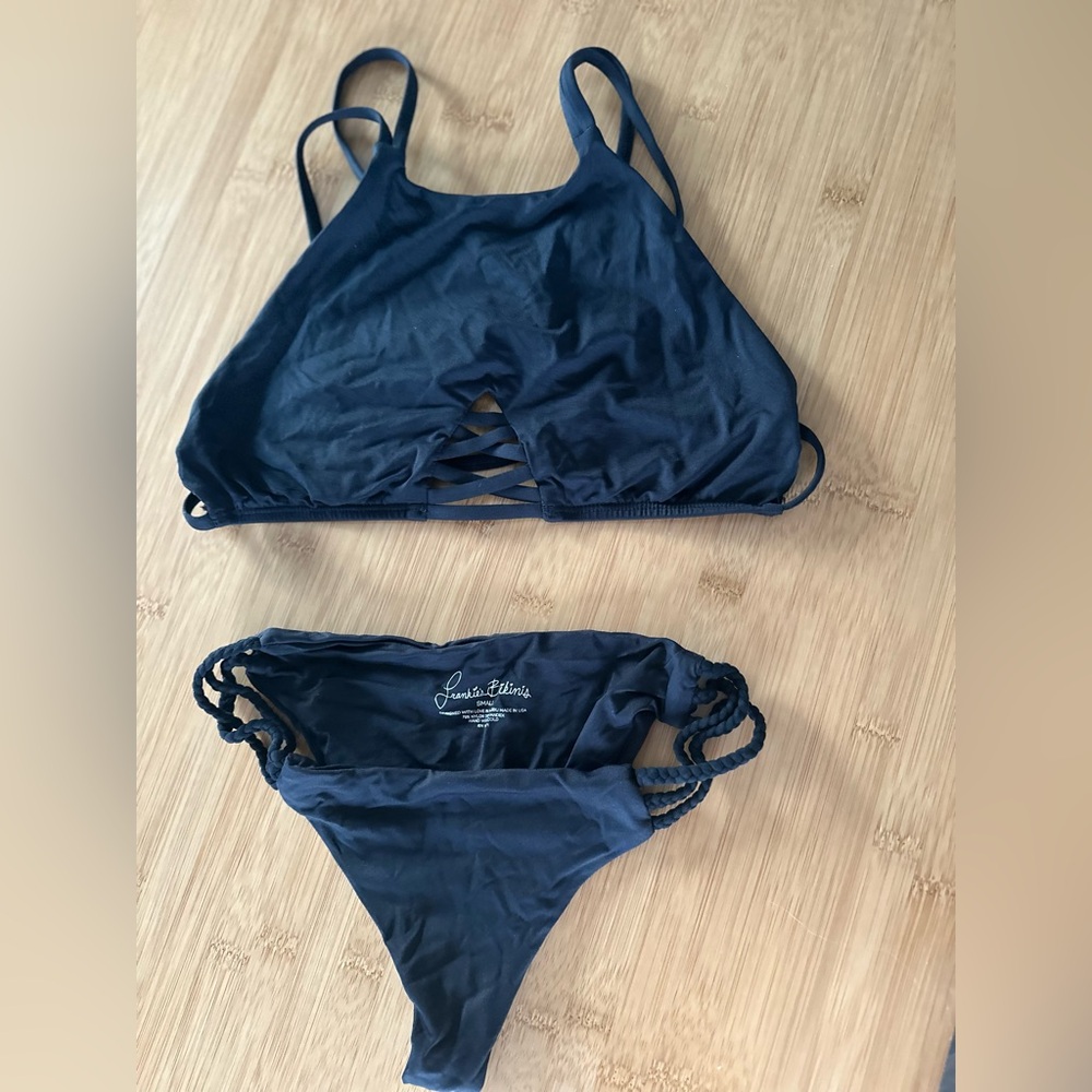 Frankie’s Bikinis black set